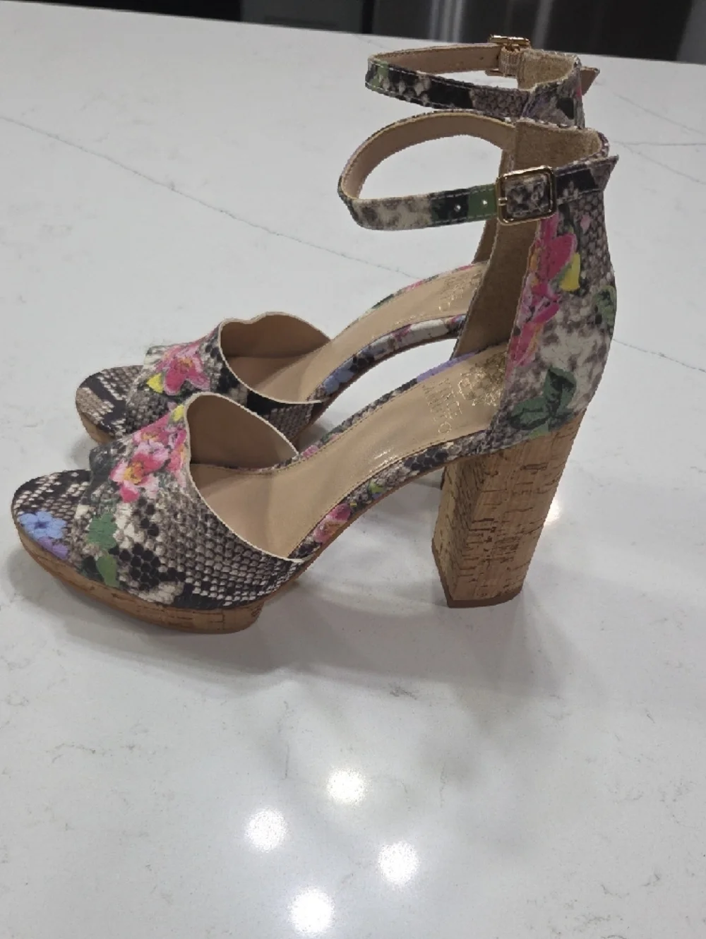 Vince Camuto bold floral
